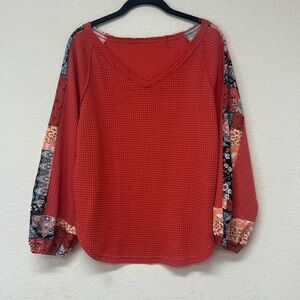Boho womans waffle knit v neck boho top size L
